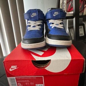 Nike Court borough toddler boy size 9